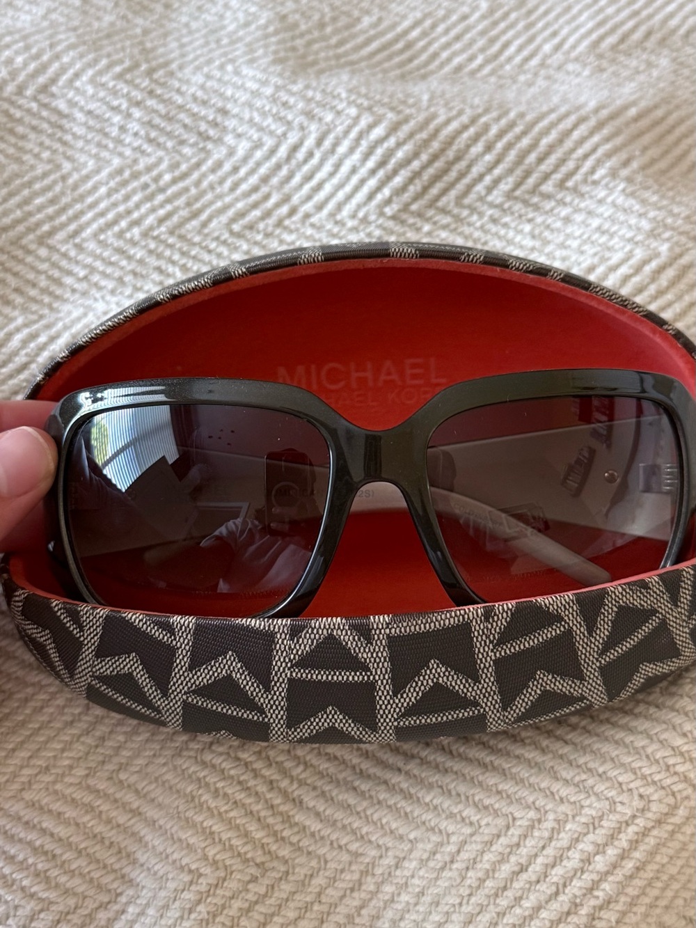 Michael Kors Black Sunglasses with Brown and Cream Patterned Case